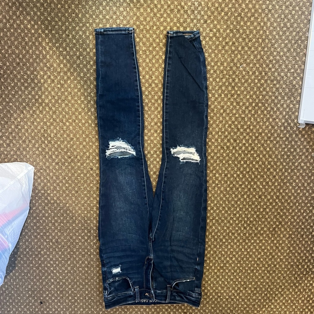 Distressed Dark Wash Skinny Jeans